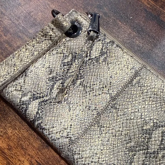 HOBO Vida Snake Print Wristlet in Cream and Black - Picture 2 of 3